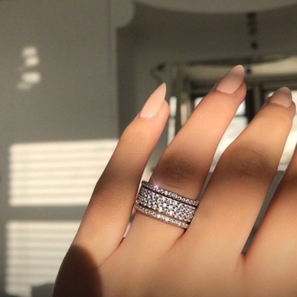 New! Wide Round Cut Sterling Silver Ring - Picture 3 of 5